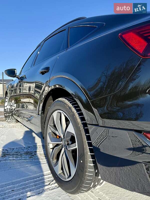 Внедорожник / Кроссовер Audi e-tron Sportback 2021 в Киеве