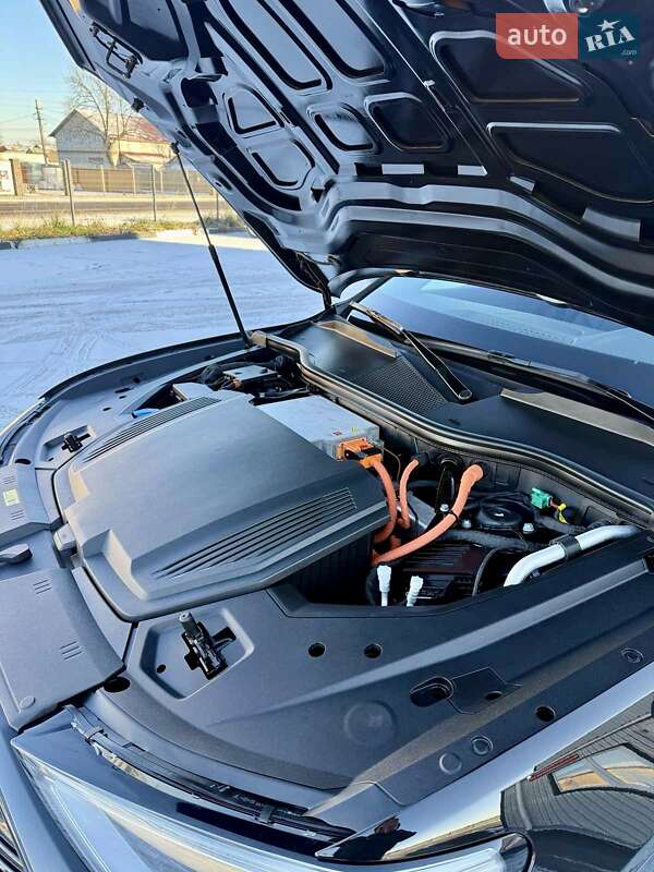 Внедорожник / Кроссовер Audi e-tron Sportback 2021 в Киеве