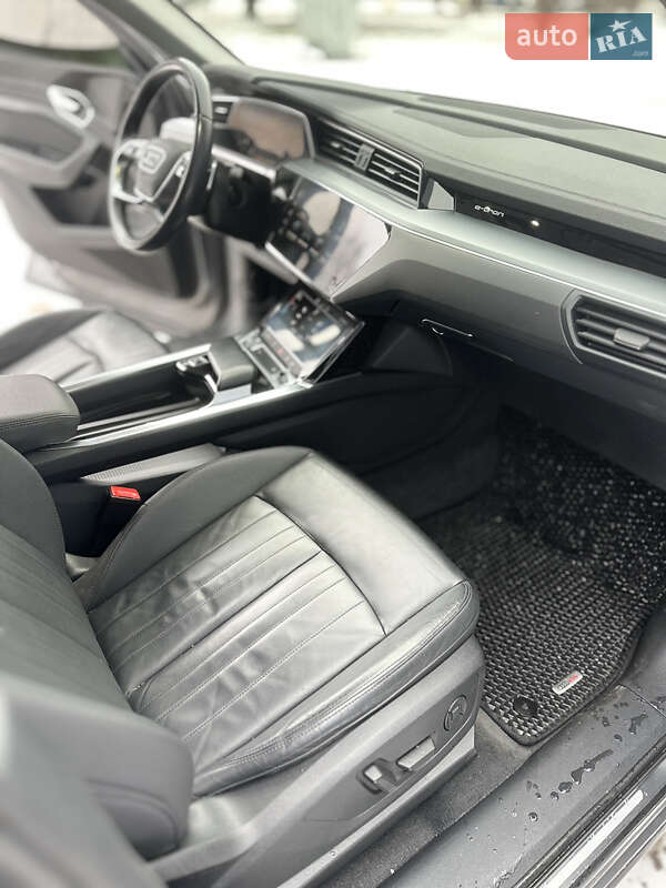 Внедорожник / Кроссовер Audi e-tron Sportback 2020 в Житомире