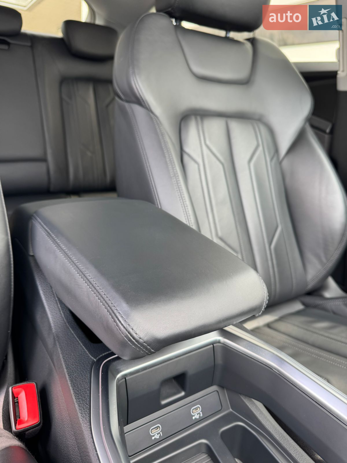 2021 Audi e-tron Sportback - мініатюра 37