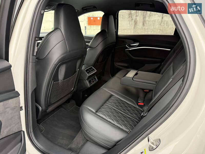 Внедорожник / Кроссовер Audi e-tron Sportback 2020 в Ровно фото 69 Внедорожник / Кроссовер Audi e-tron Sportback 2020 в Ровно