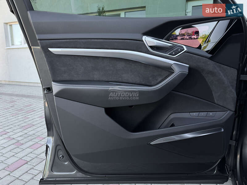 Позашляховик / Кросовер Audi e-tron Sportback 2020 в Рівному фото 19 Позашляховик / Кросовер Audi e-tron Sportback 2020 в Рівному