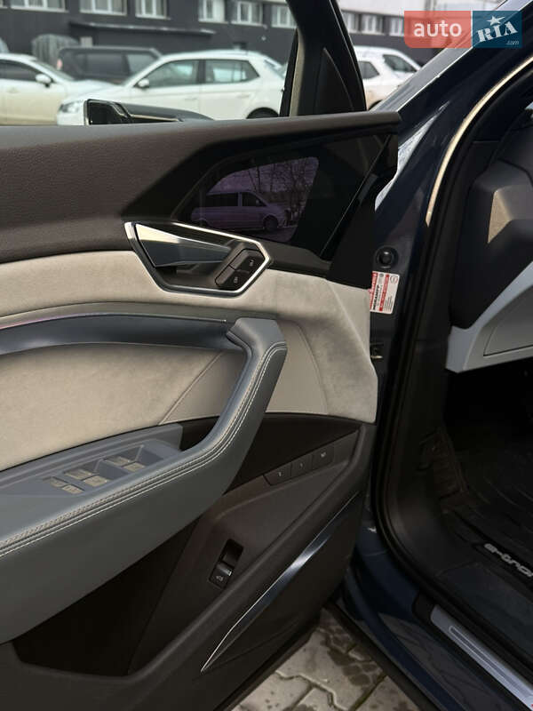 Позашляховик / Кросовер Audi e-tron Sportback 2020 в Чернівцях фото 19 Позашляховик / Кросовер Audi e-tron Sportback 2020 в Чернівцях
