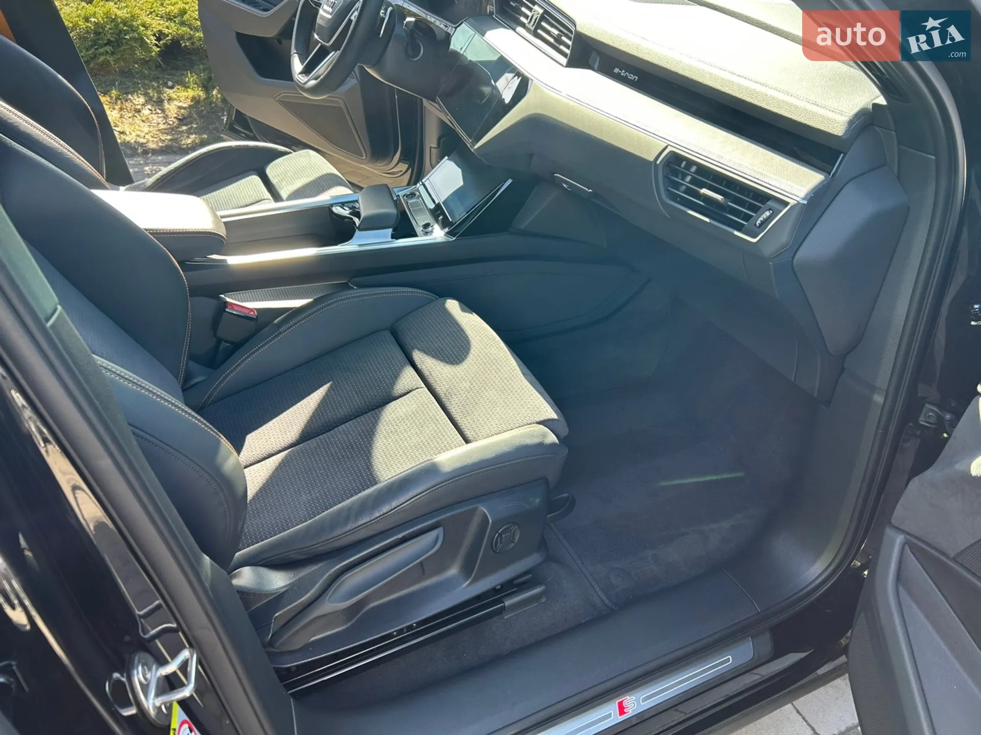 2022 Audi e-tron Sportback - мініатюра 37