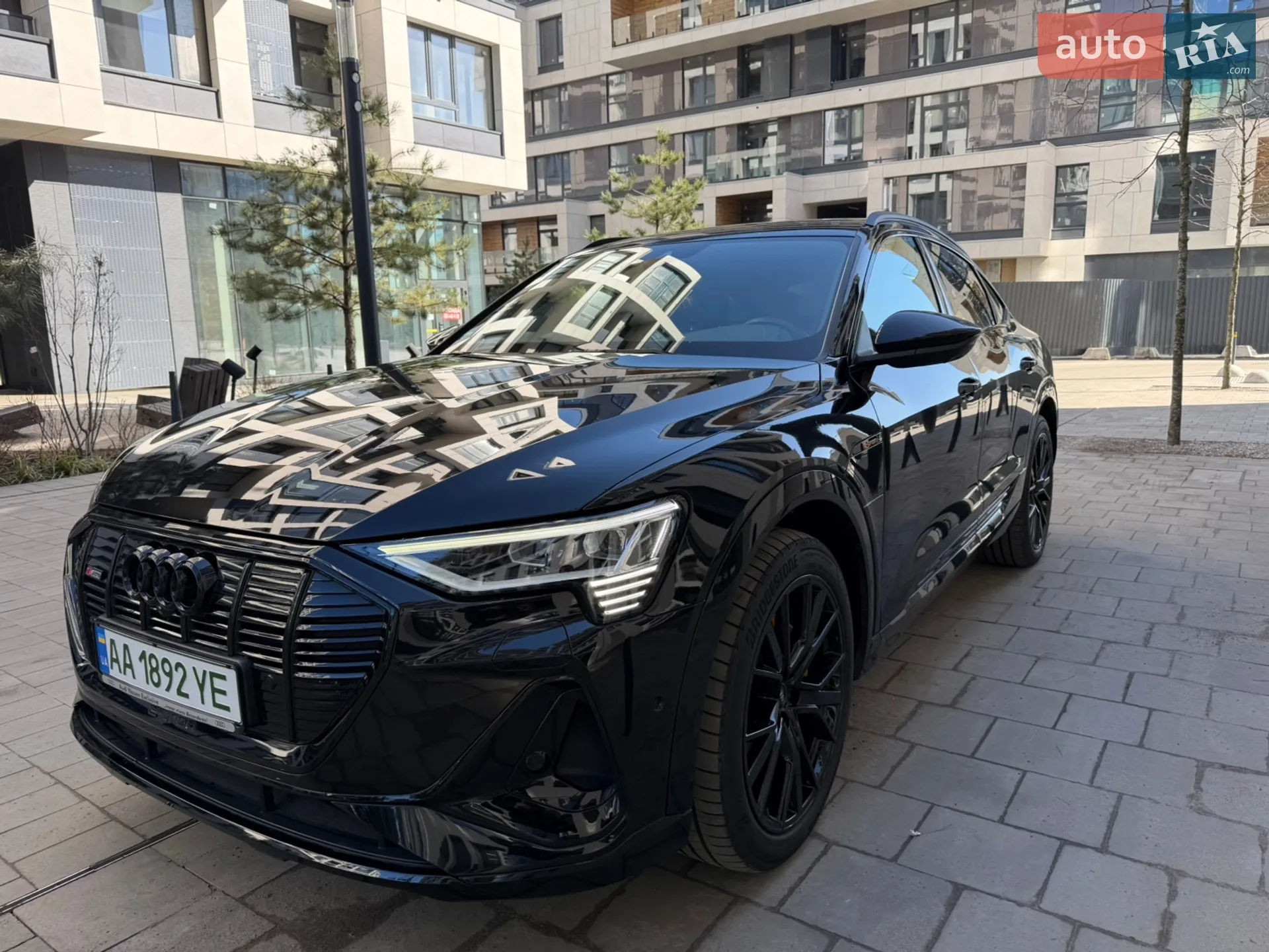 2022 Audi e-tron Sportback - мініатюра 2