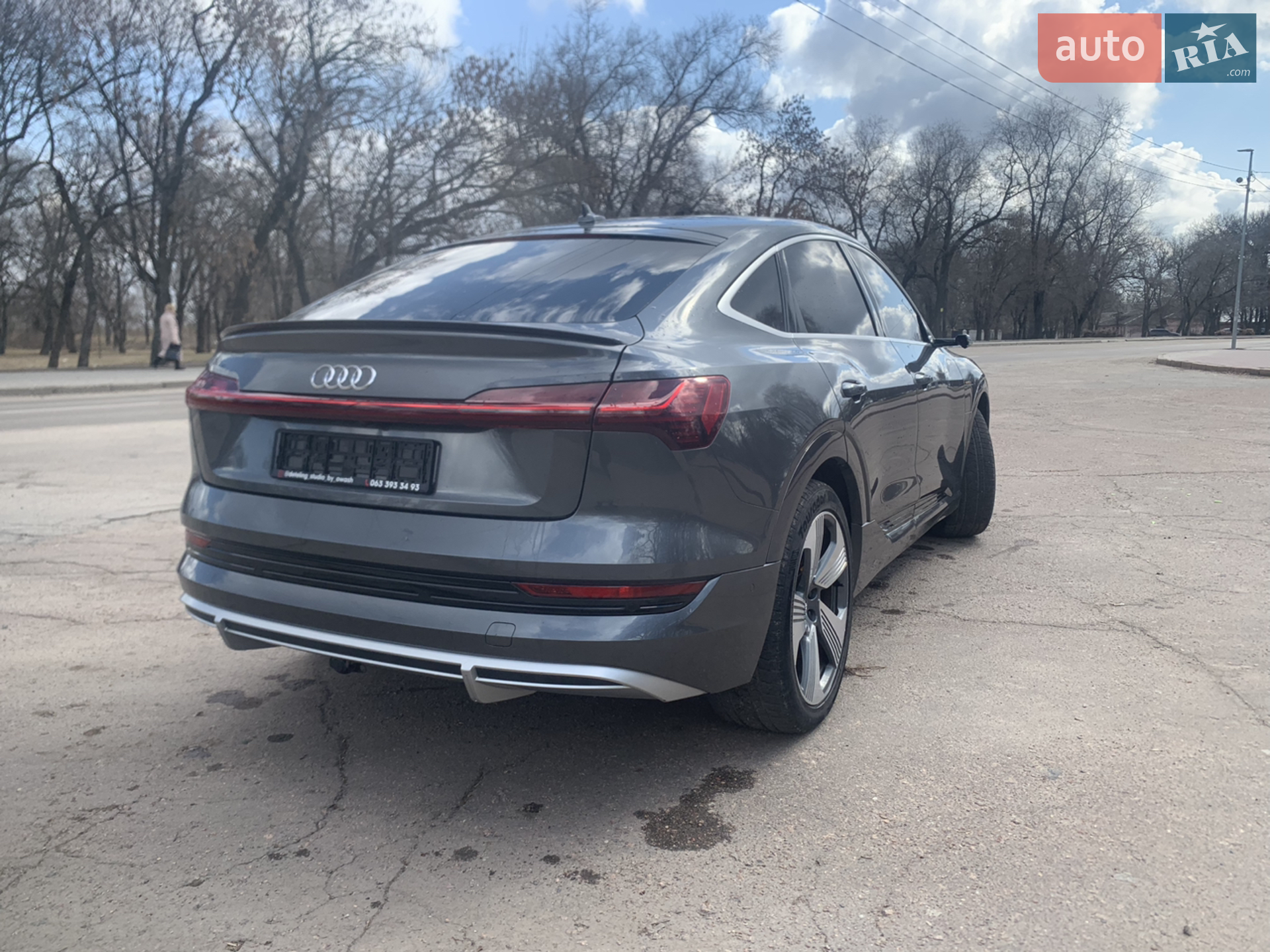 2020 Audi e-tron Sportback - мініатюра 4