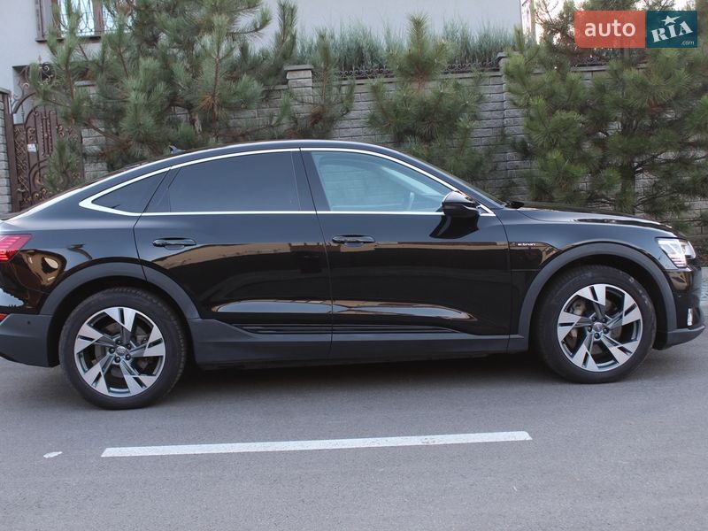 Внедорожник / Кроссовер Audi e-tron Sportback 2022 в Киеве