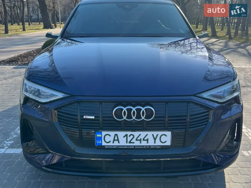Audi e-tron Sportback 2020 VIN WAUZZZGE1LB029452 фото оголошення 4 з 50