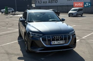 Внедорожник / Кроссовер Audi e-tron Sportback 2020 в Киеве