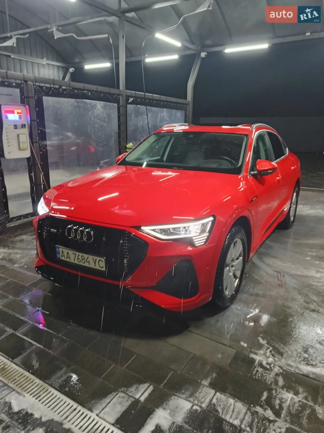 2020 Audi e-tron Sportback - мініатюра 3