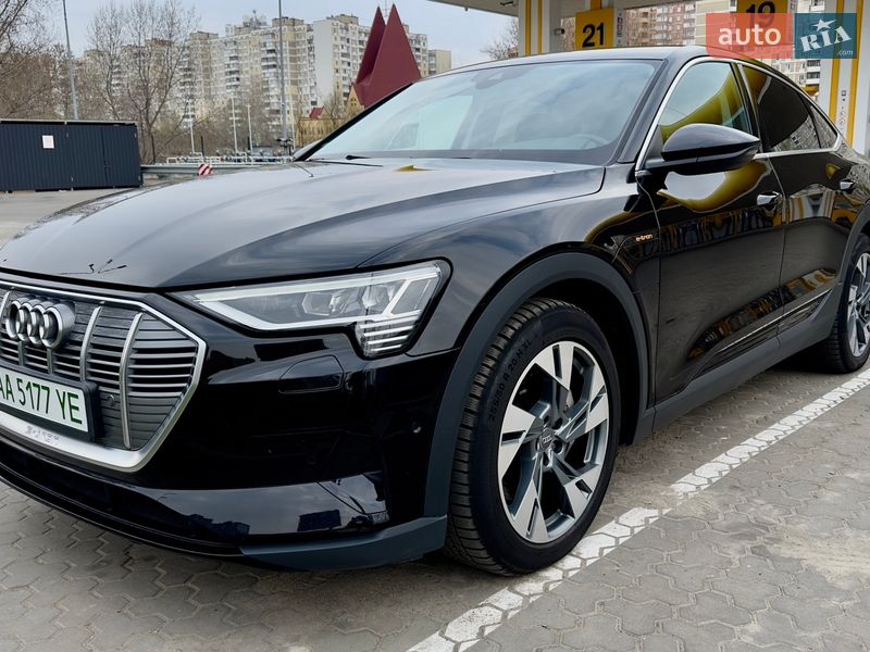 Внедорожник / Кроссовер Audi e-tron Sportback 2022 в Киеве