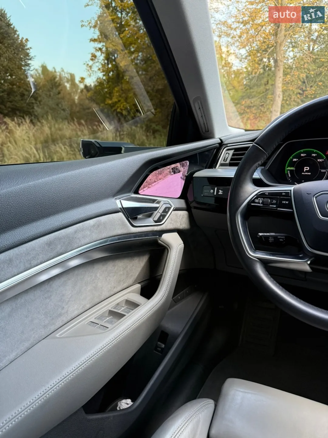 2020 Audi e-tron Sportback - мініатюра 17