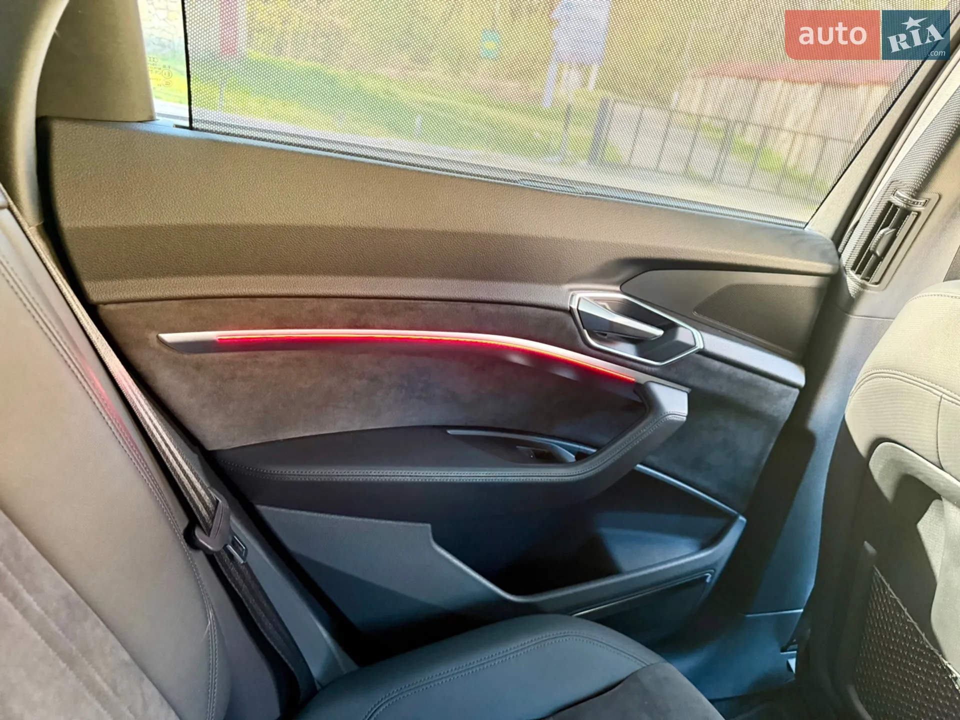 2020 Audi e-tron Sportback - мініатюра 39