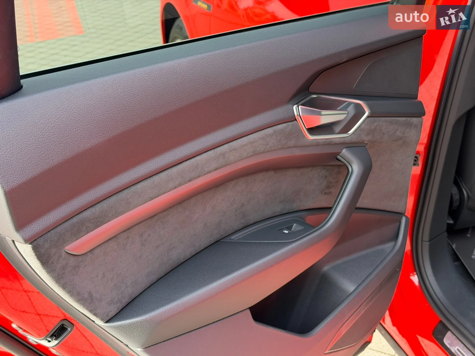 2020 Audi e-tron Sportback - мініатюра 23