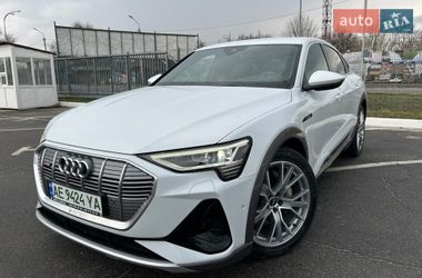 Позашляховик / Кросовер Audi e-tron Sportback 2020 в Дніпрі