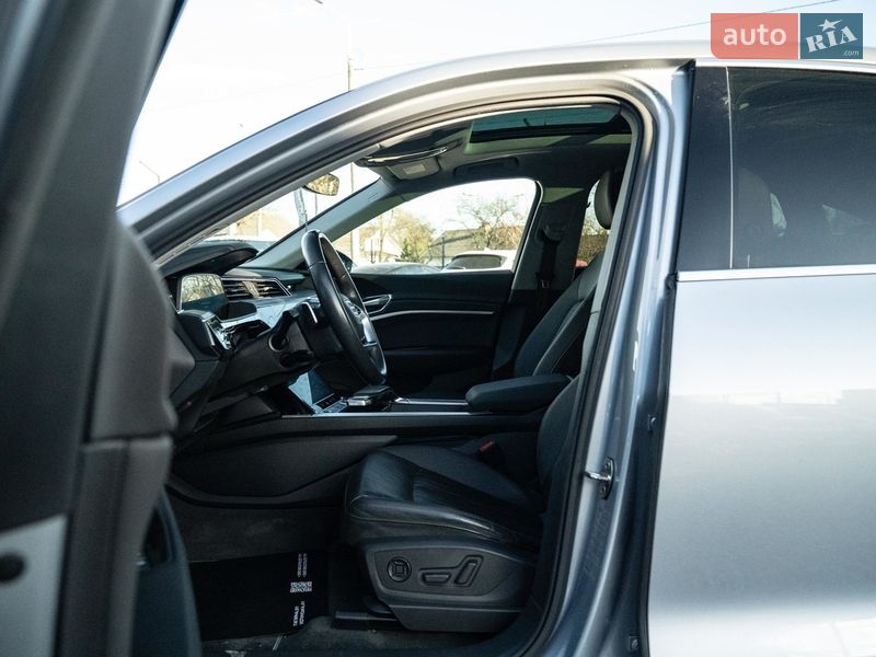 Внедорожник / Кроссовер Audi e-tron Sportback 2020 в Черновцах