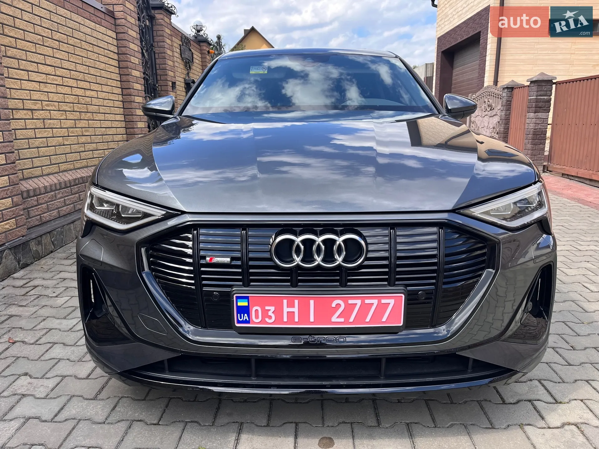 2020 Audi e-tron Sportback - мініатюра 3
