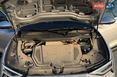 Внедорожник / Кроссовер Audi e-tron Sportback 2020 в Львове