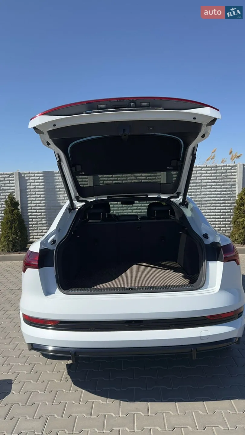 2020 Audi e-tron Sportback - мініатюра 19