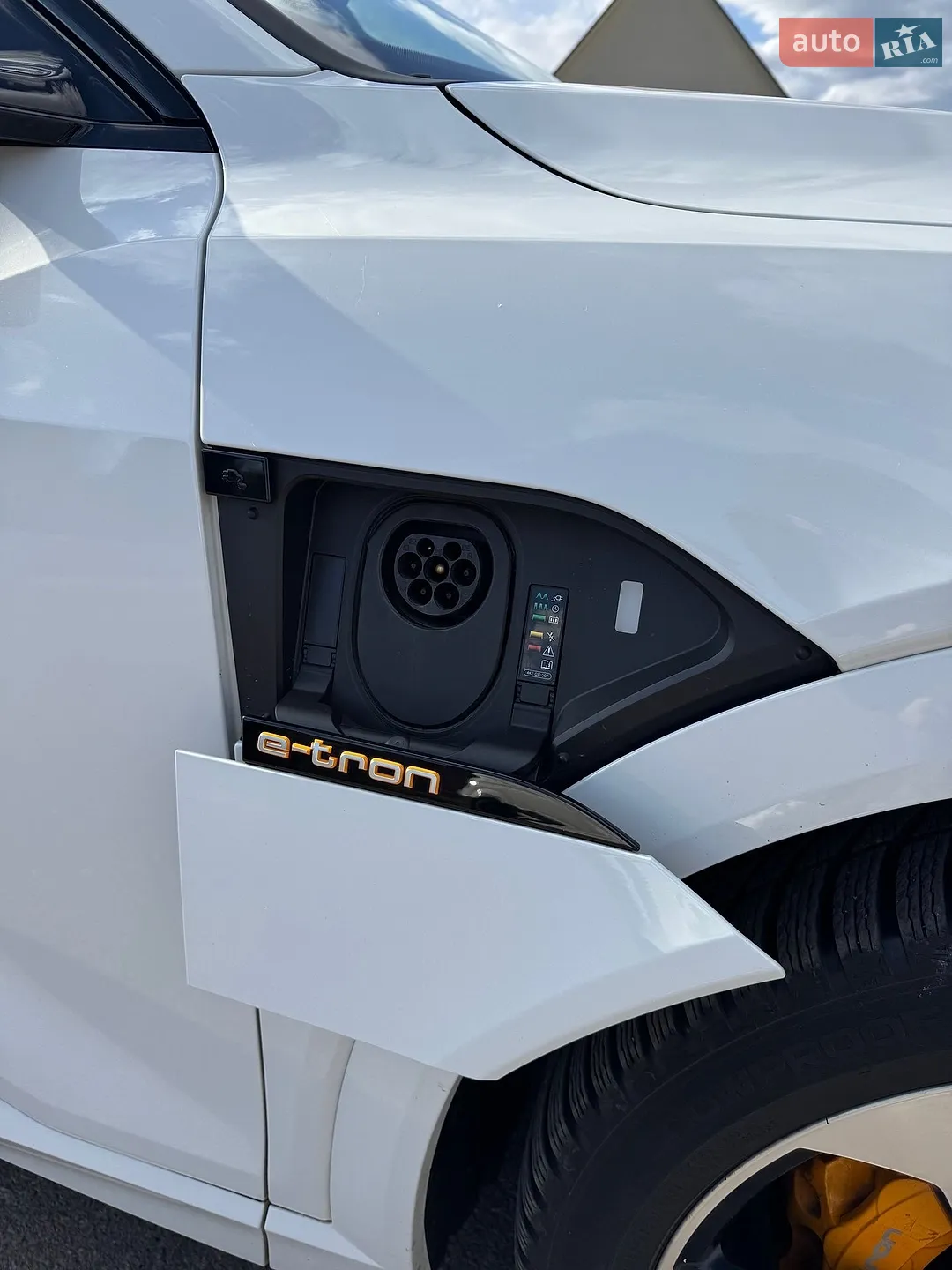 2020 Audi e-tron Sportback - мініатюра 23
