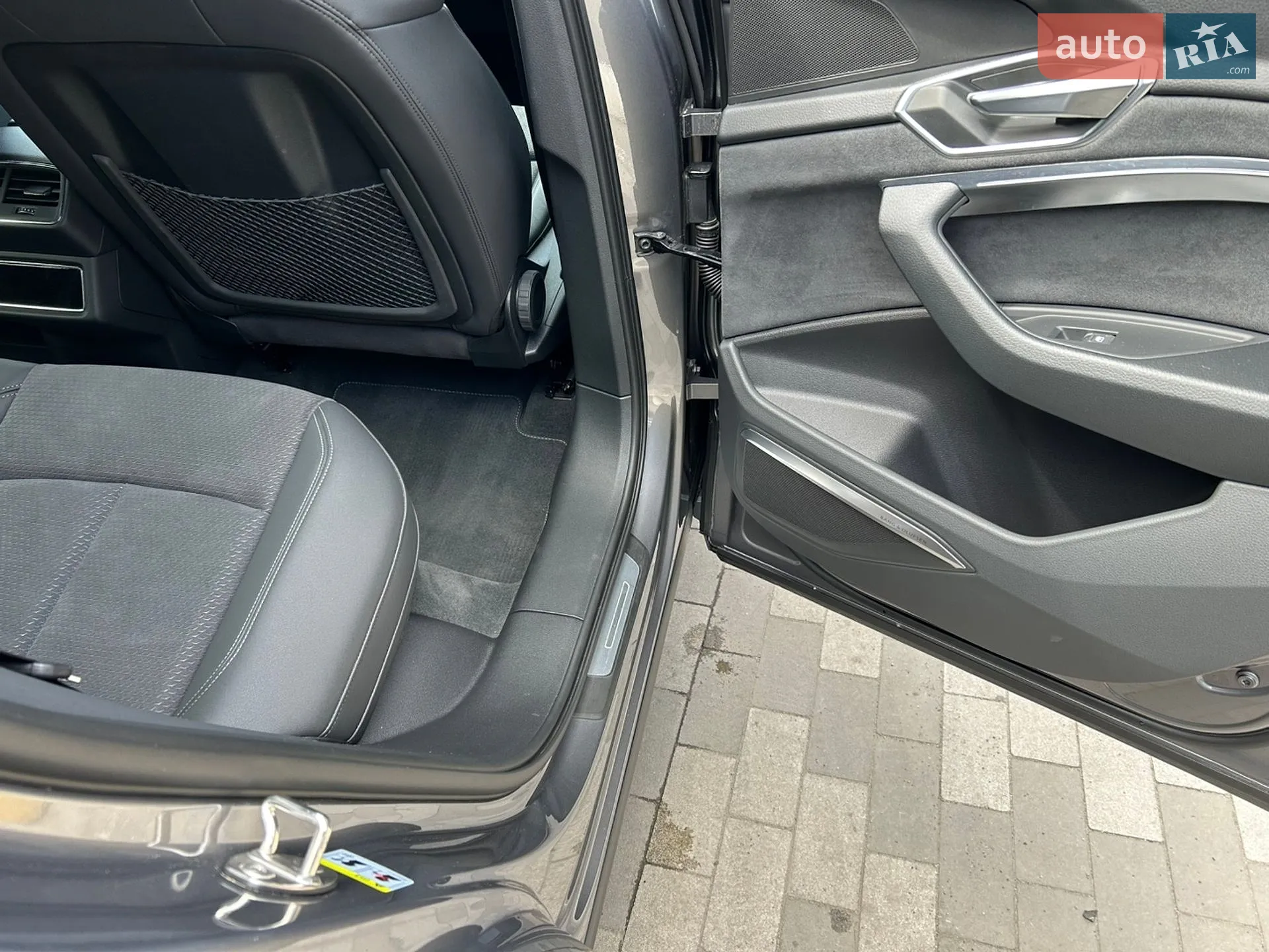 2022 Audi e-tron Sportback - мініатюра 32