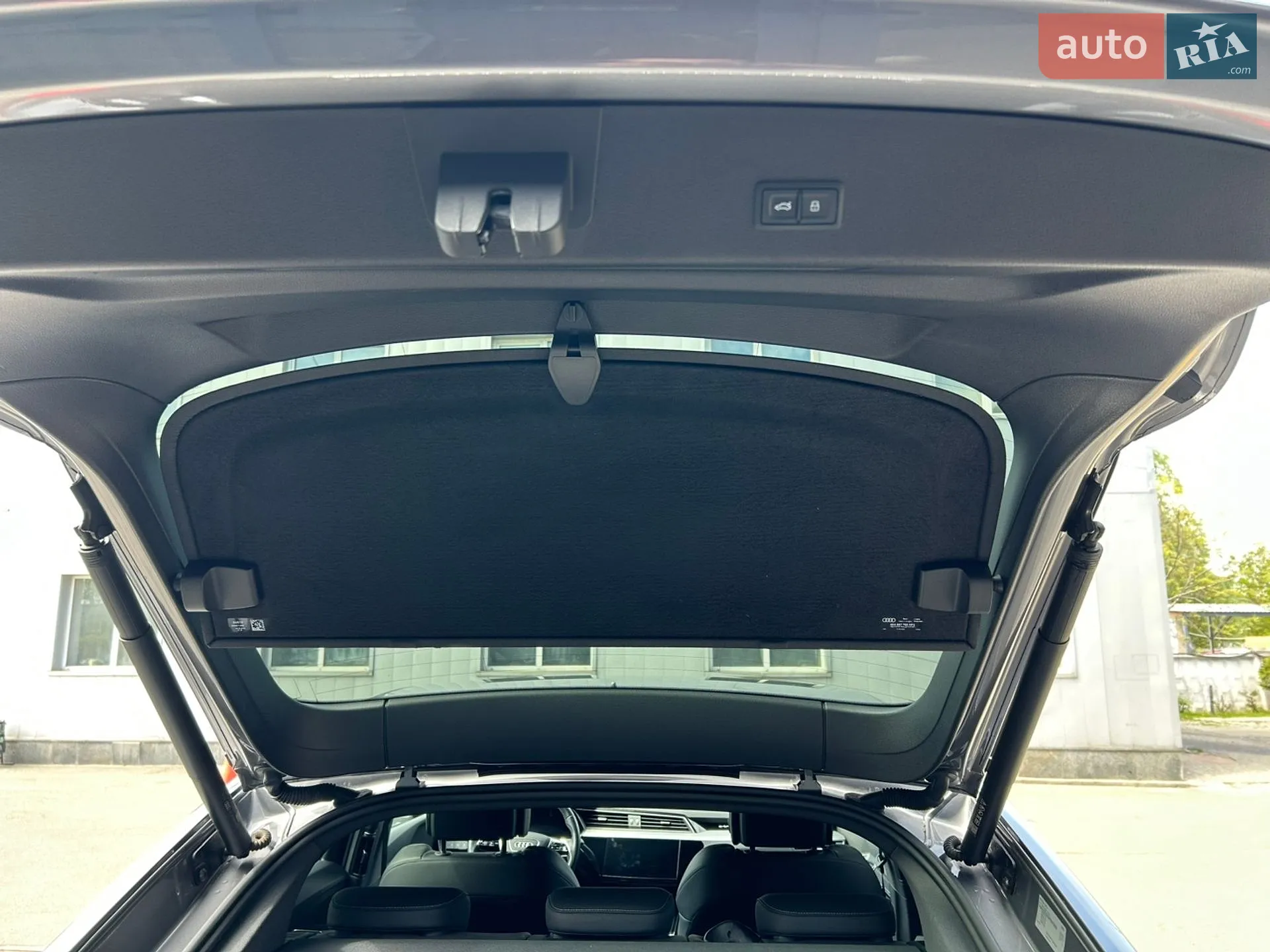 2022 Audi e-tron Sportback - мініатюра 42