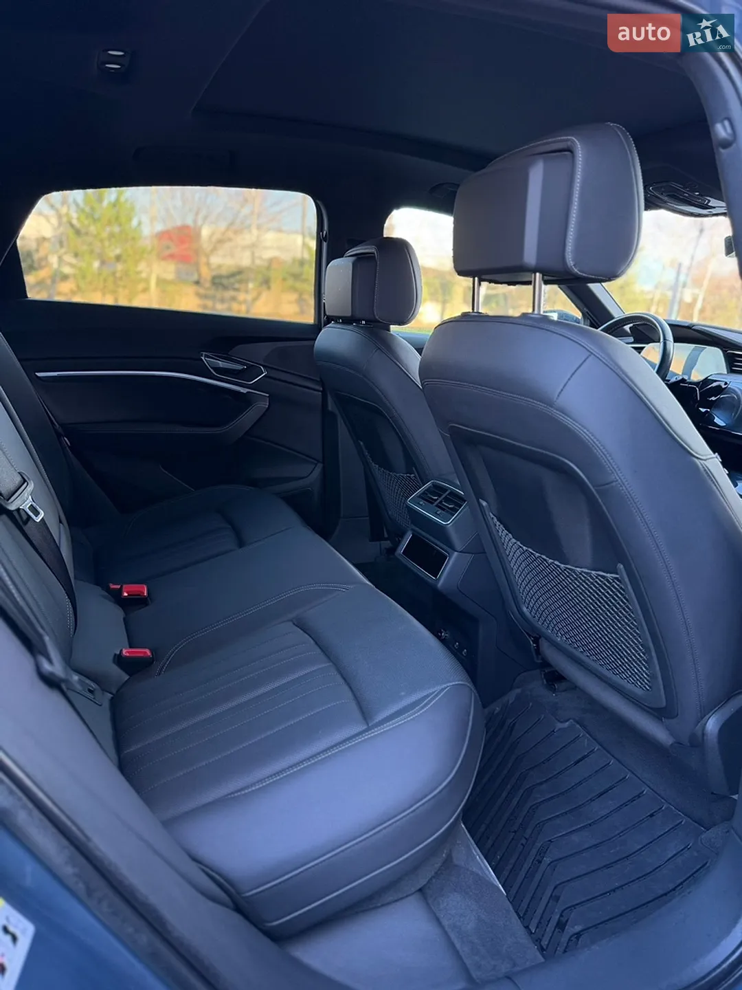 2022 Audi e-tron Sportback - мініатюра 53