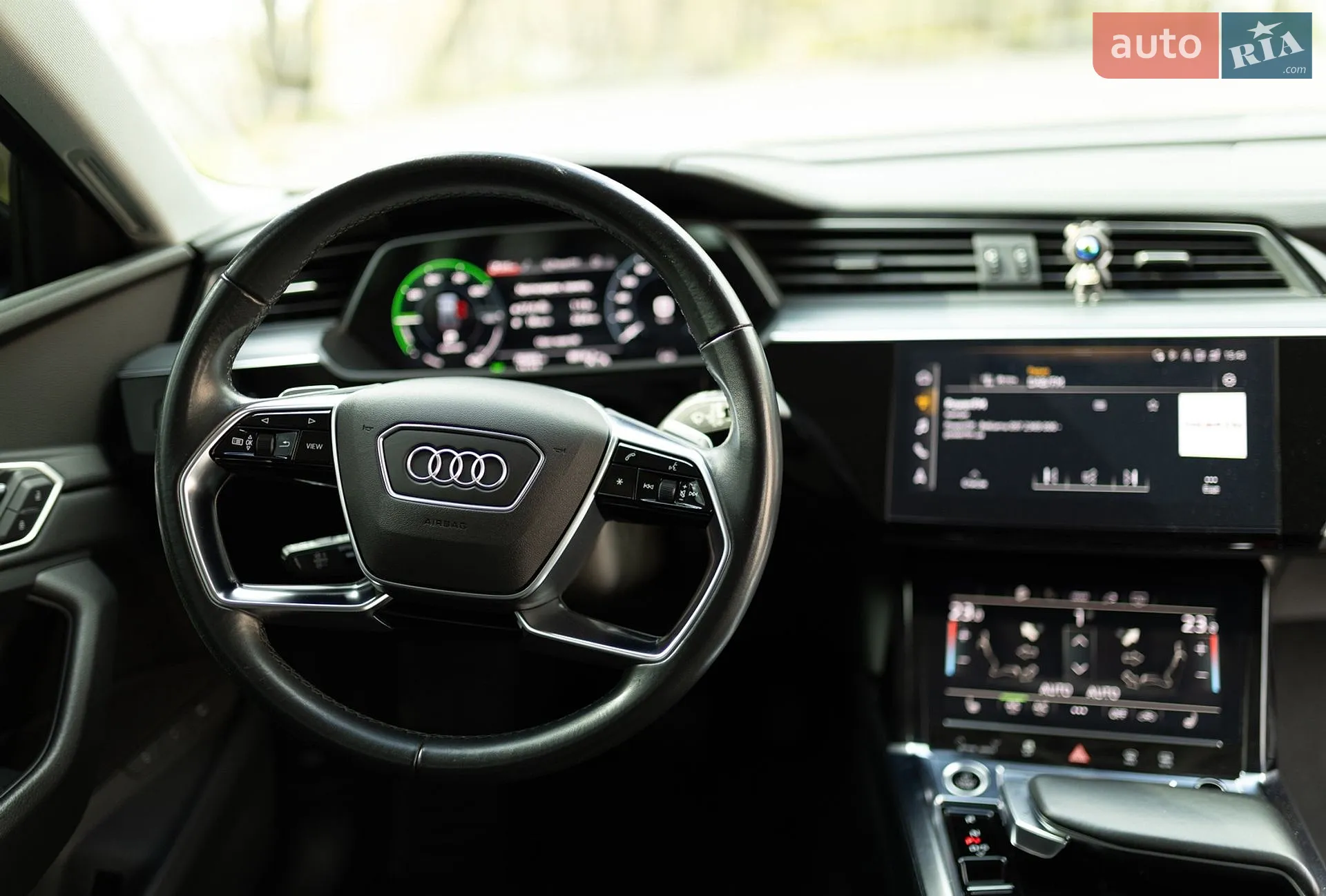2021 Audi e-tron Sportback - мініатюра 13