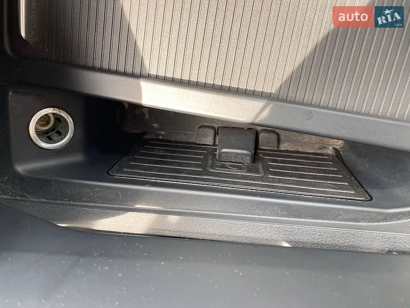 Audi e-tron Sportback 2021 VIN WA12AAGE2MB012331 фото оголошення 18 з 59