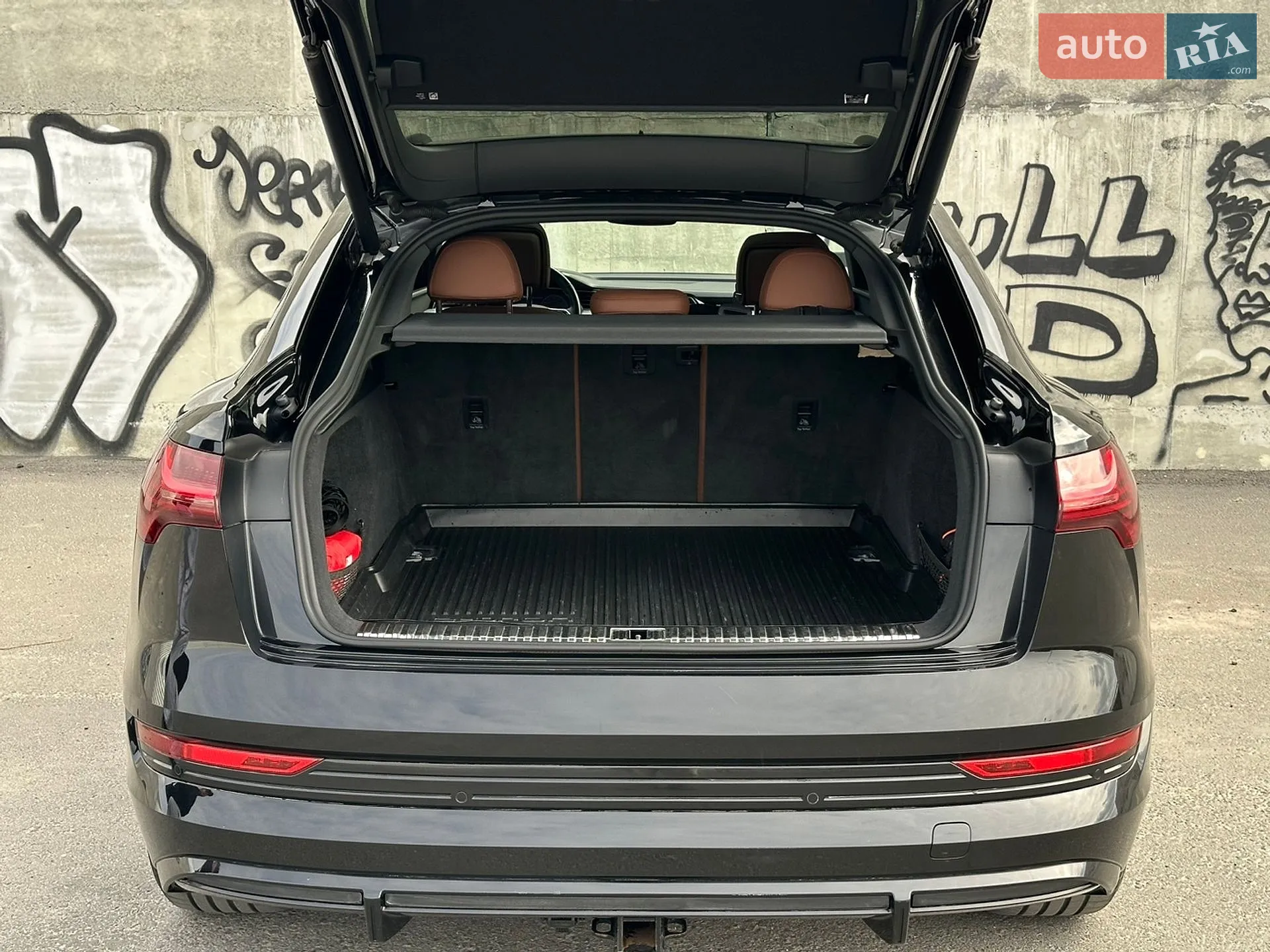 2020 Audi e-tron Sportback - мініатюра 32