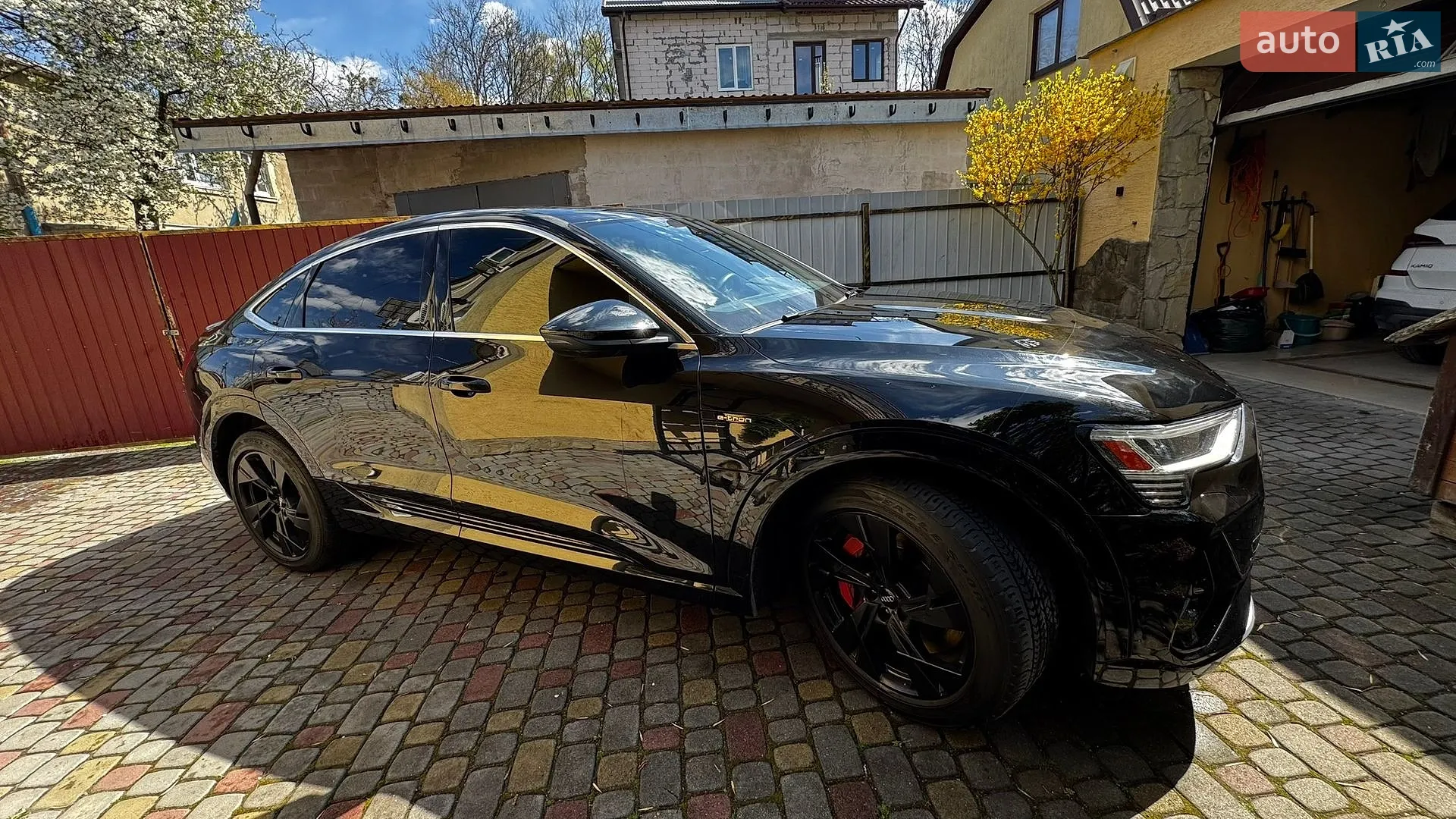 2021 Audi e-tron Sportback - мініатюра 2