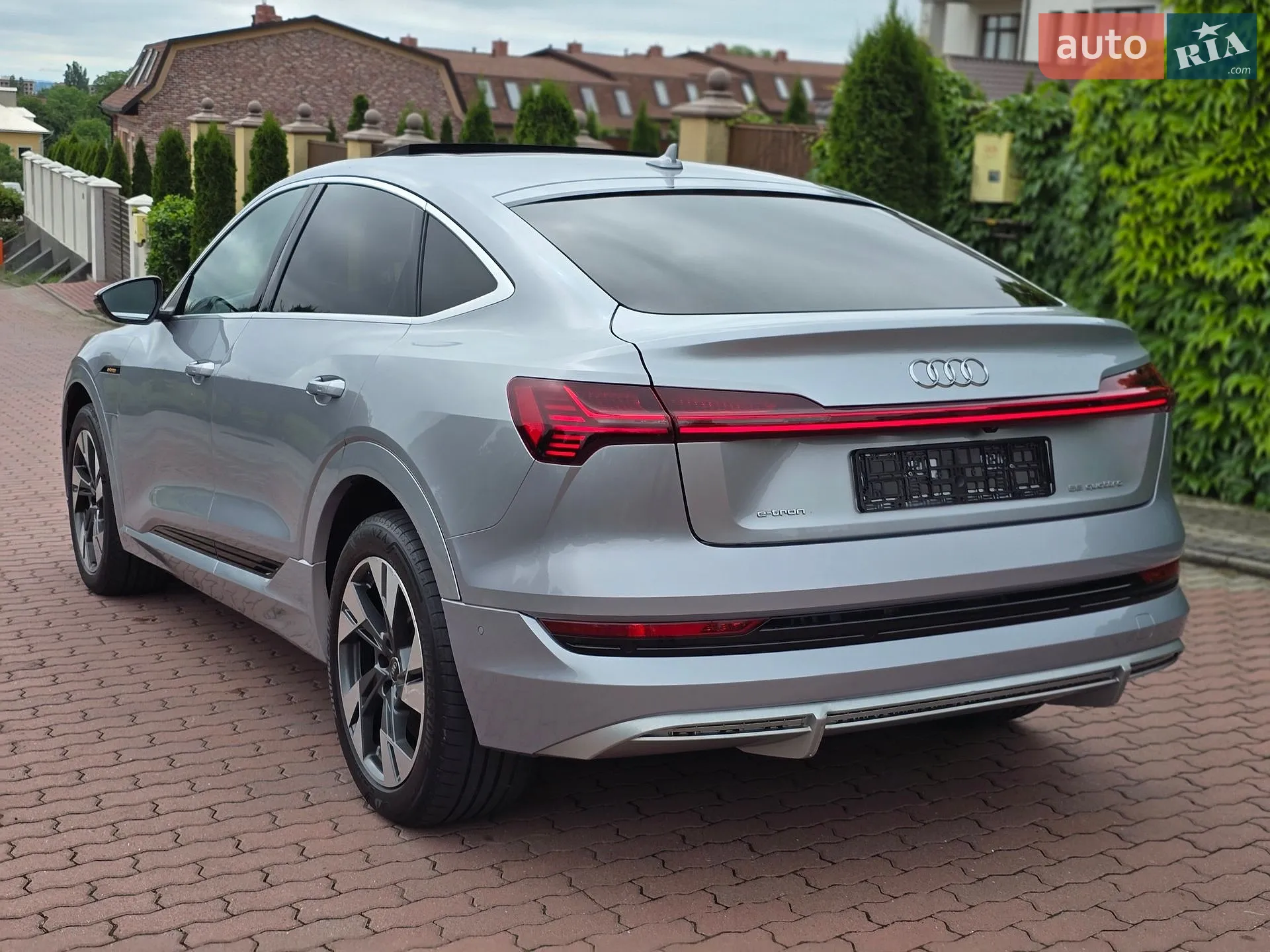 2020 Audi e-tron Sportback - мініатюра 19