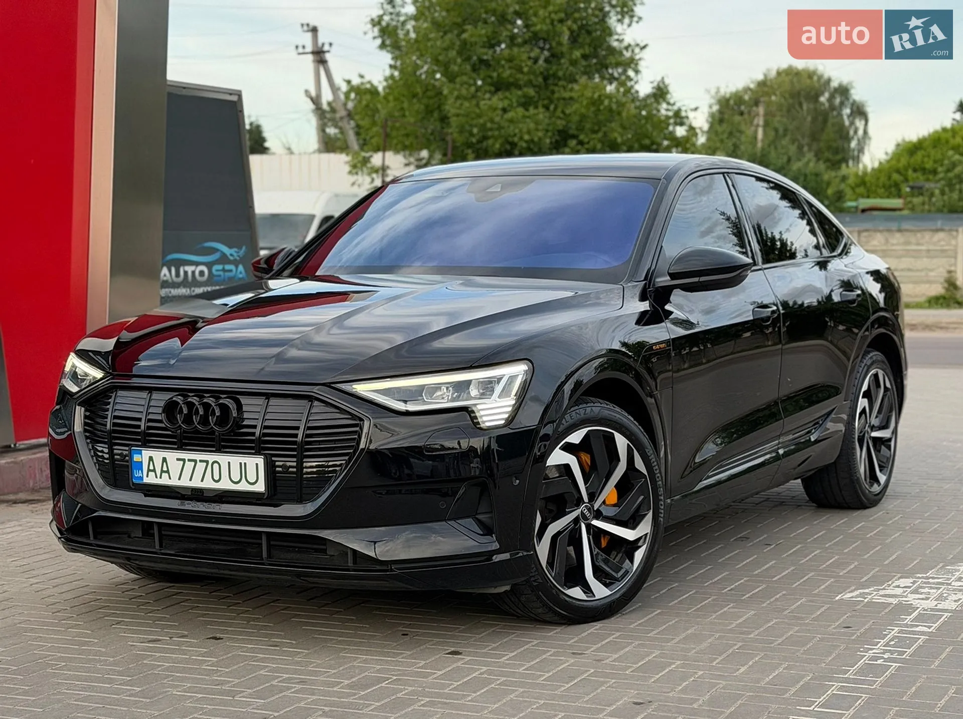 2022 Audi e-tron Sportback - фото 1