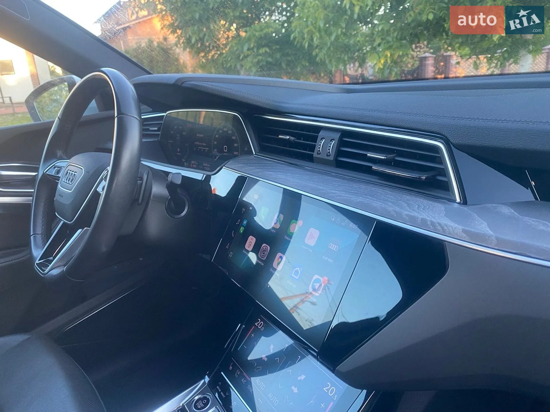 2022 Audi e-tron Sportback - мініатюра 25