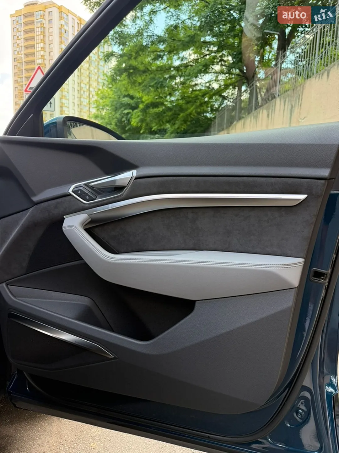 2021 Audi e-tron Sportback - мініатюра 11
