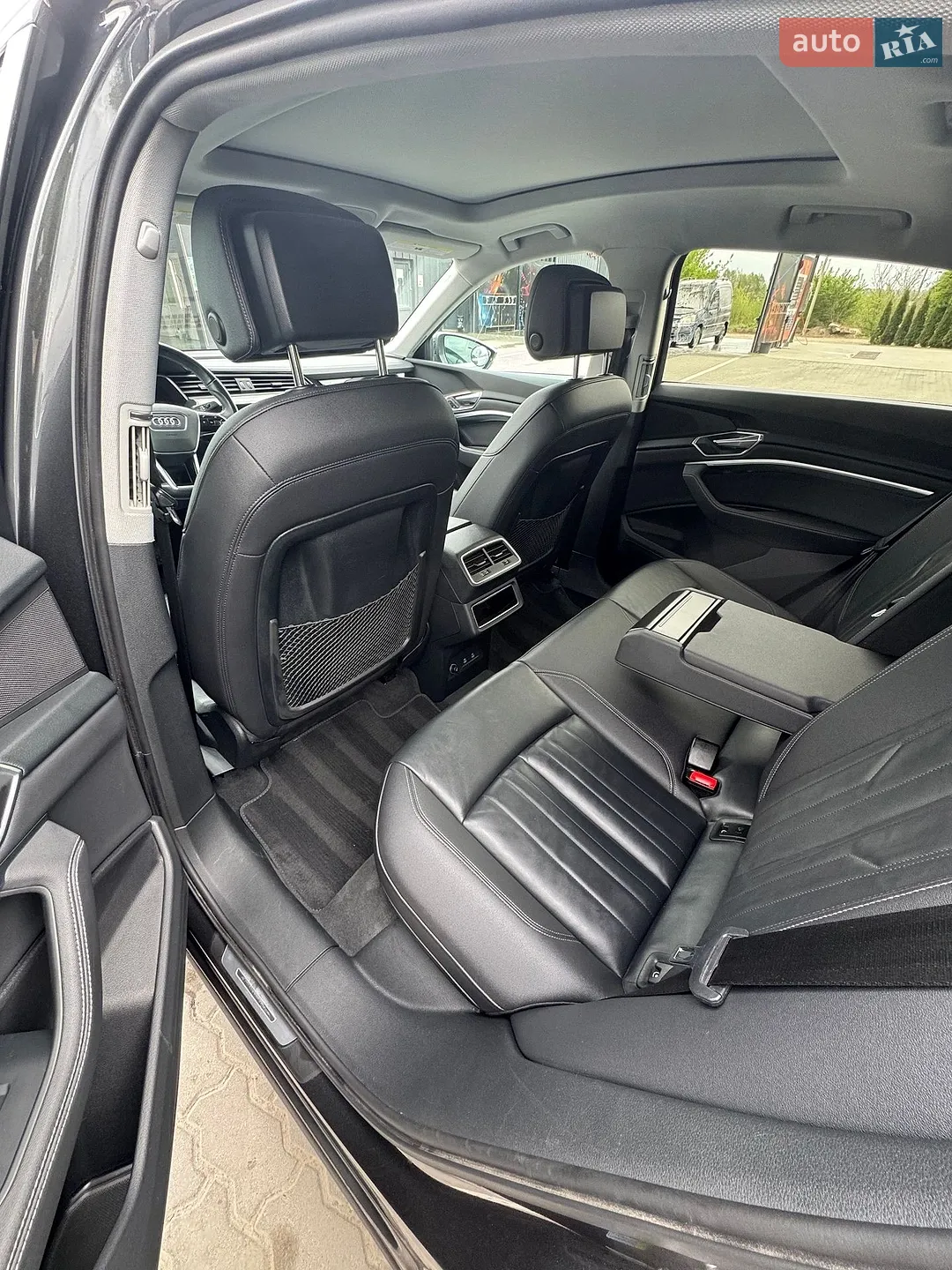 2022 Audi e-tron Sportback - мініатюра 15
