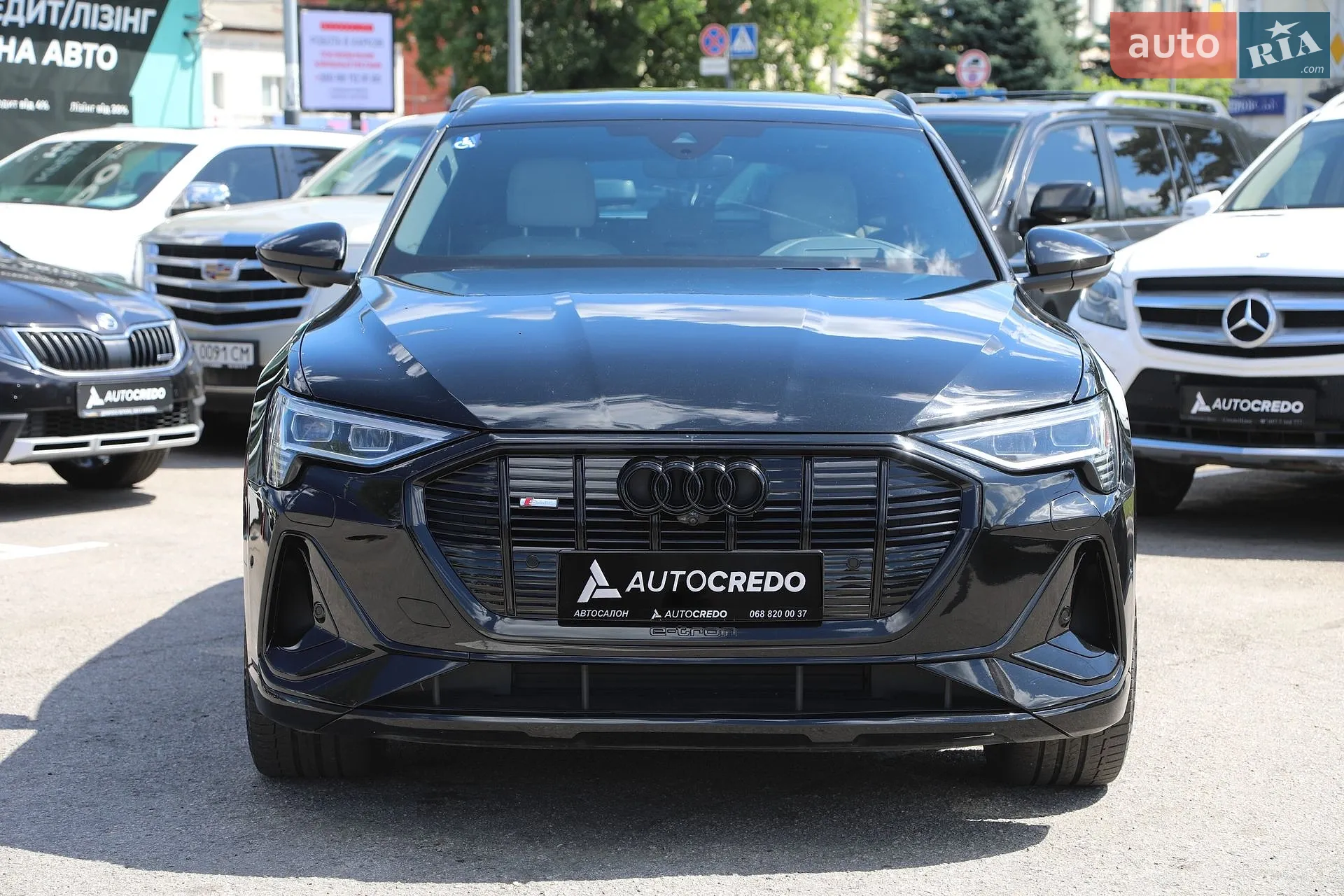2022 Audi e-tron Sportback - мініатюра 2