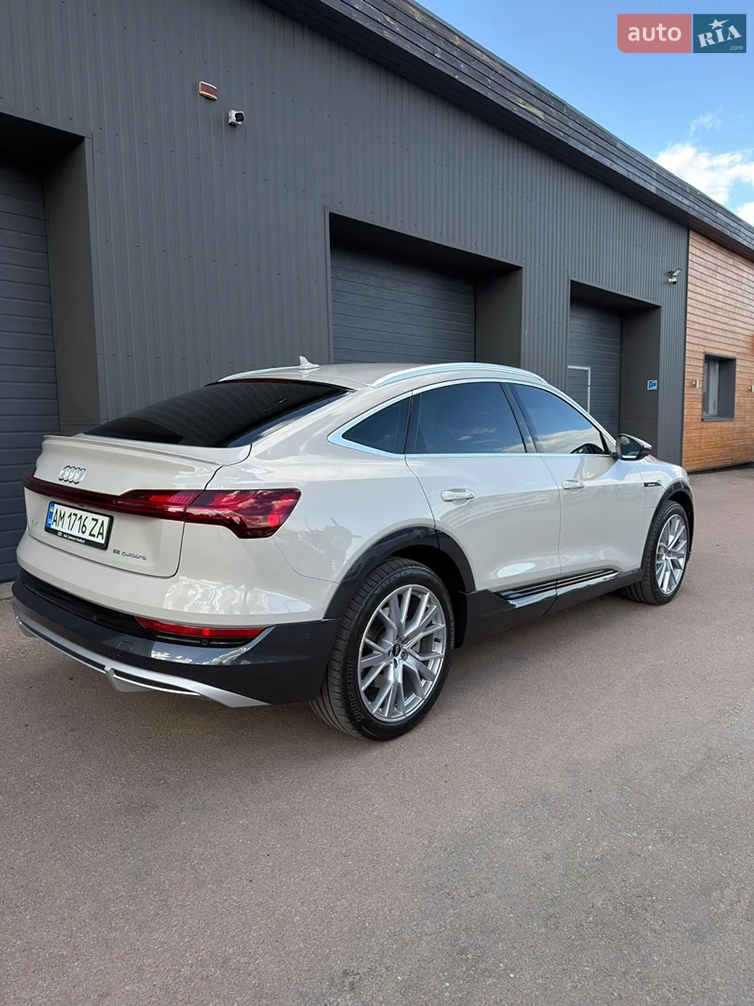 2021 Audi e-tron Sportback - мініатюра 9