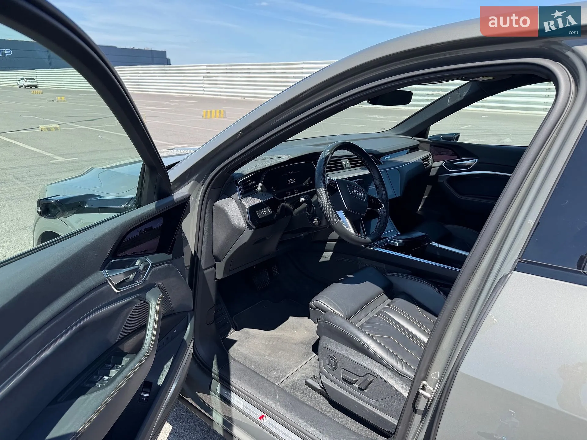 2022 Audi e-tron Sportback - мініатюра 16