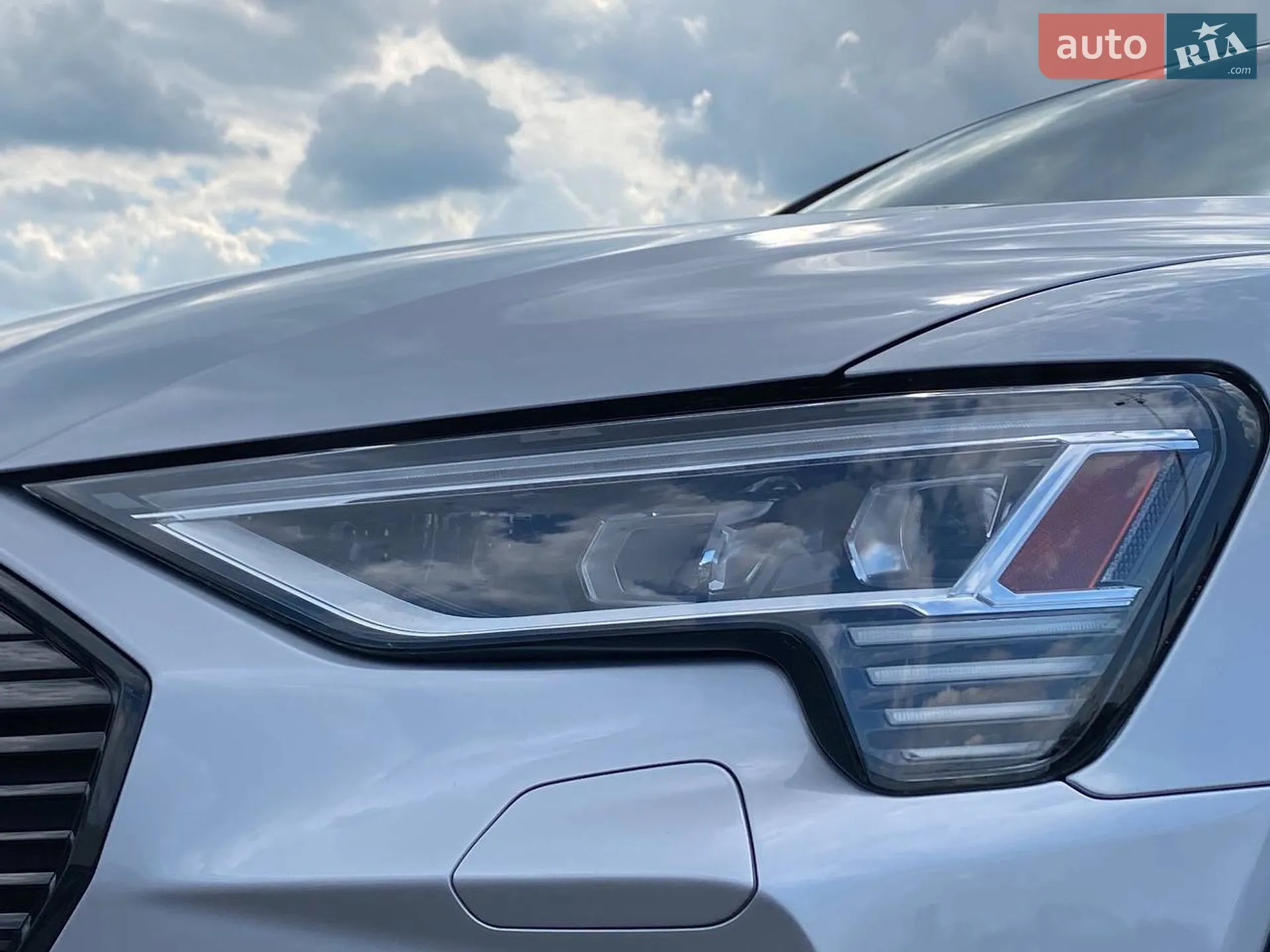2020 Audi e-tron Sportback - мініатюра 13
