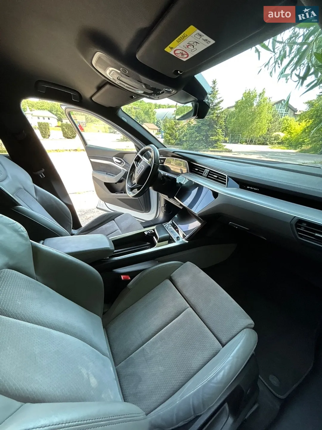 2020 Audi e-tron Sportback - мініатюра 29
