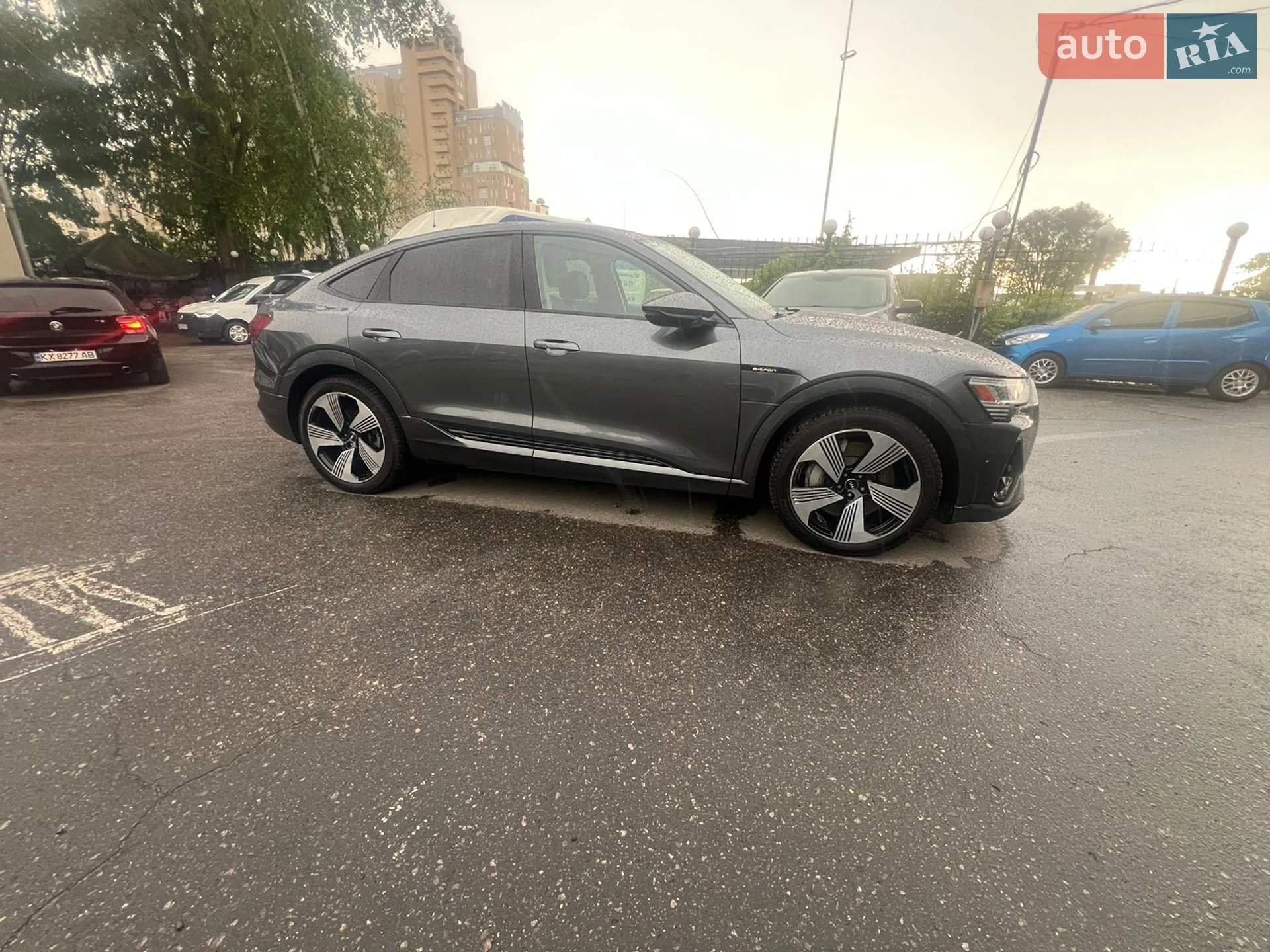 2020 Audi e-tron Sportback - мініатюра 9