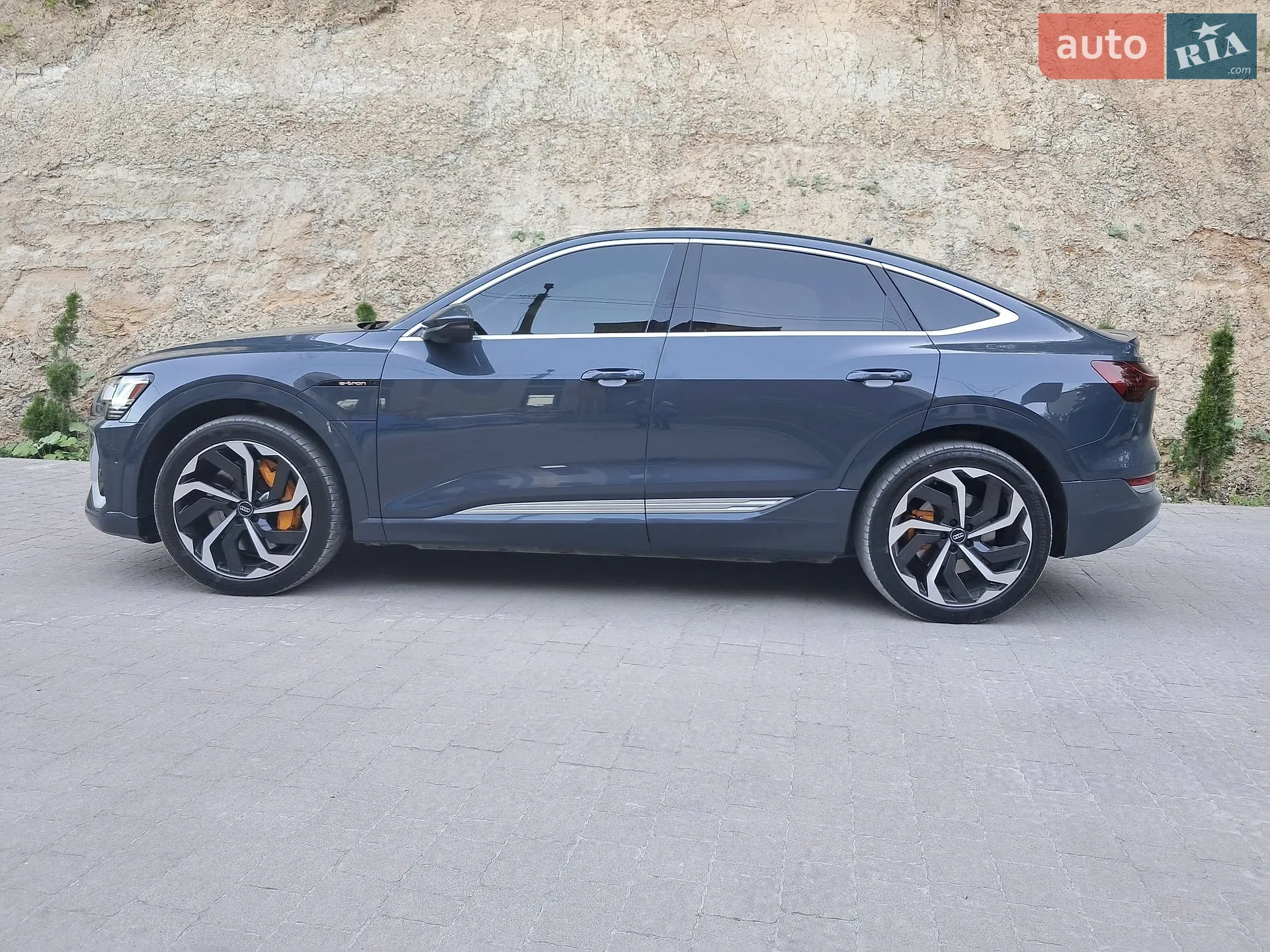 2020 Audi e-tron Sportback - мініатюра 4