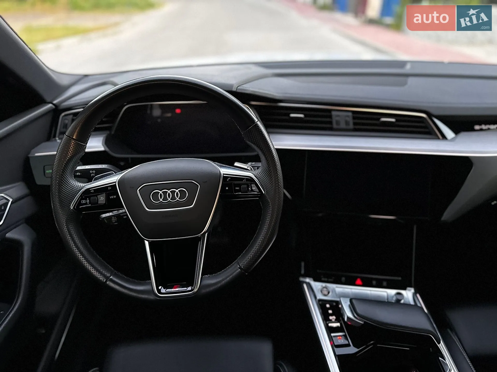 2022 Audi e-tron Sportback - мініатюра 37