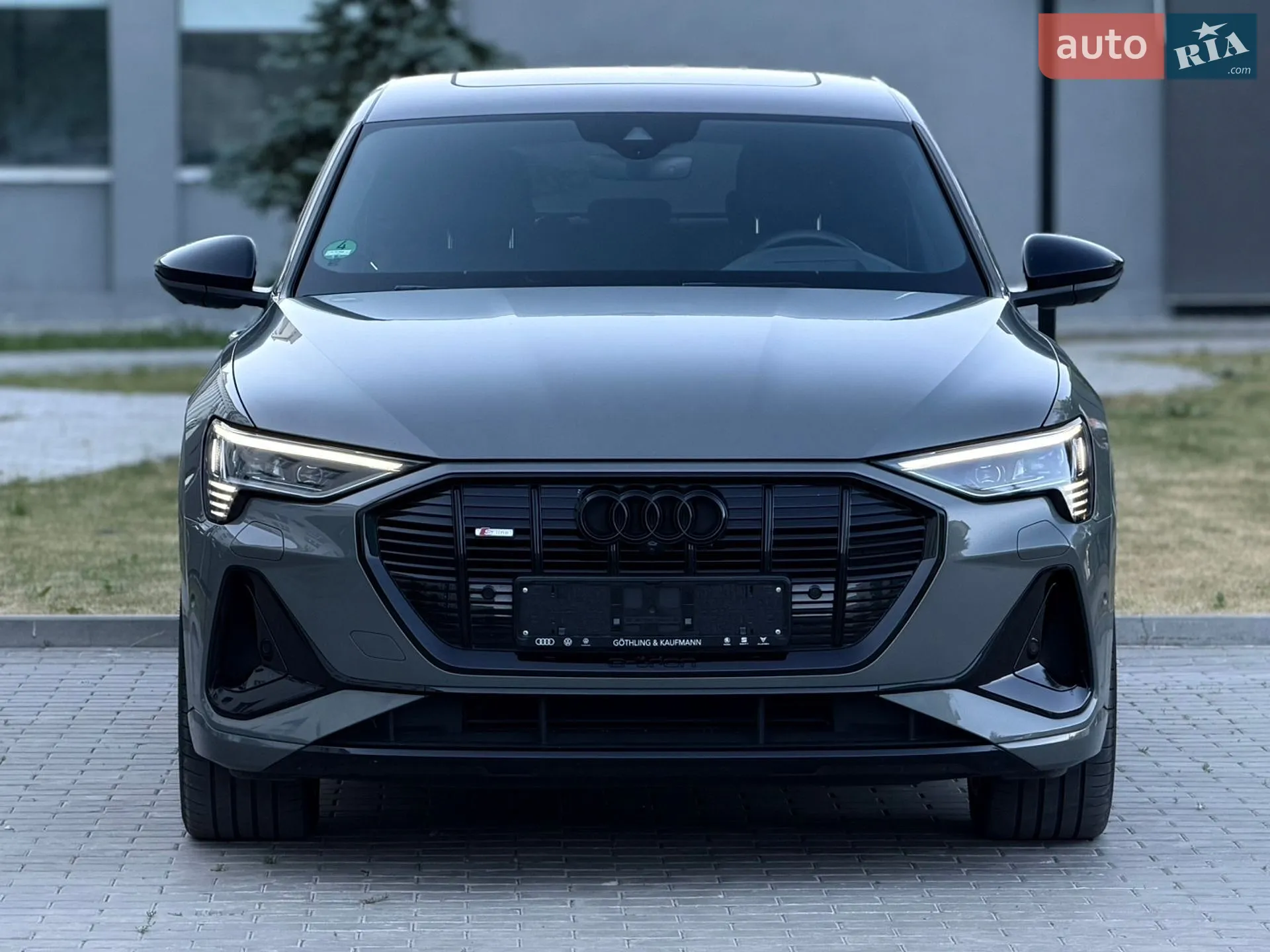 2022 Audi e-tron Sportback - мініатюра 3