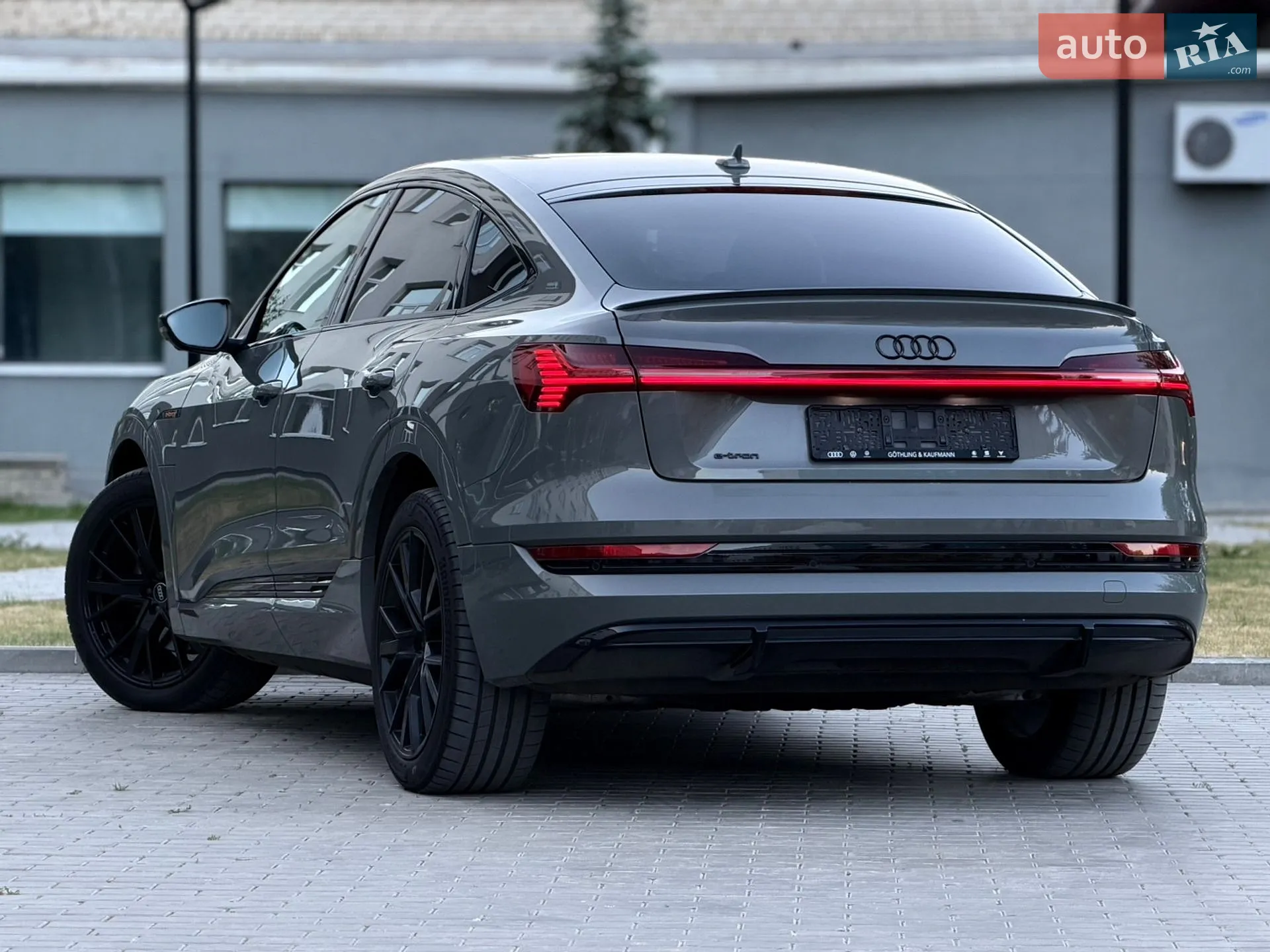 2022 Audi e-tron Sportback - мініатюра 27