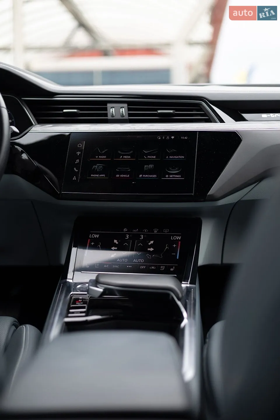 2020 Audi e-tron Sportback - мініатюра 12