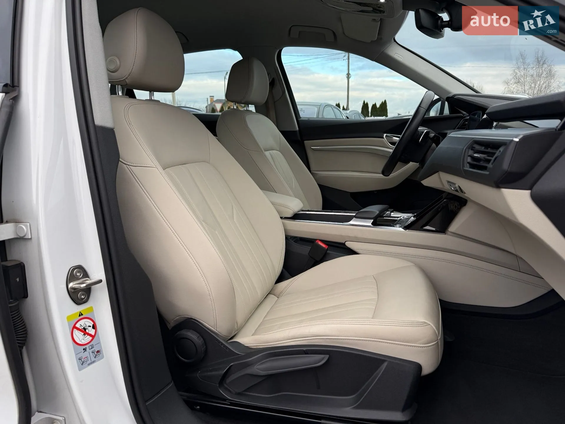 2021 Audi e-tron Sportback - мініатюра 126