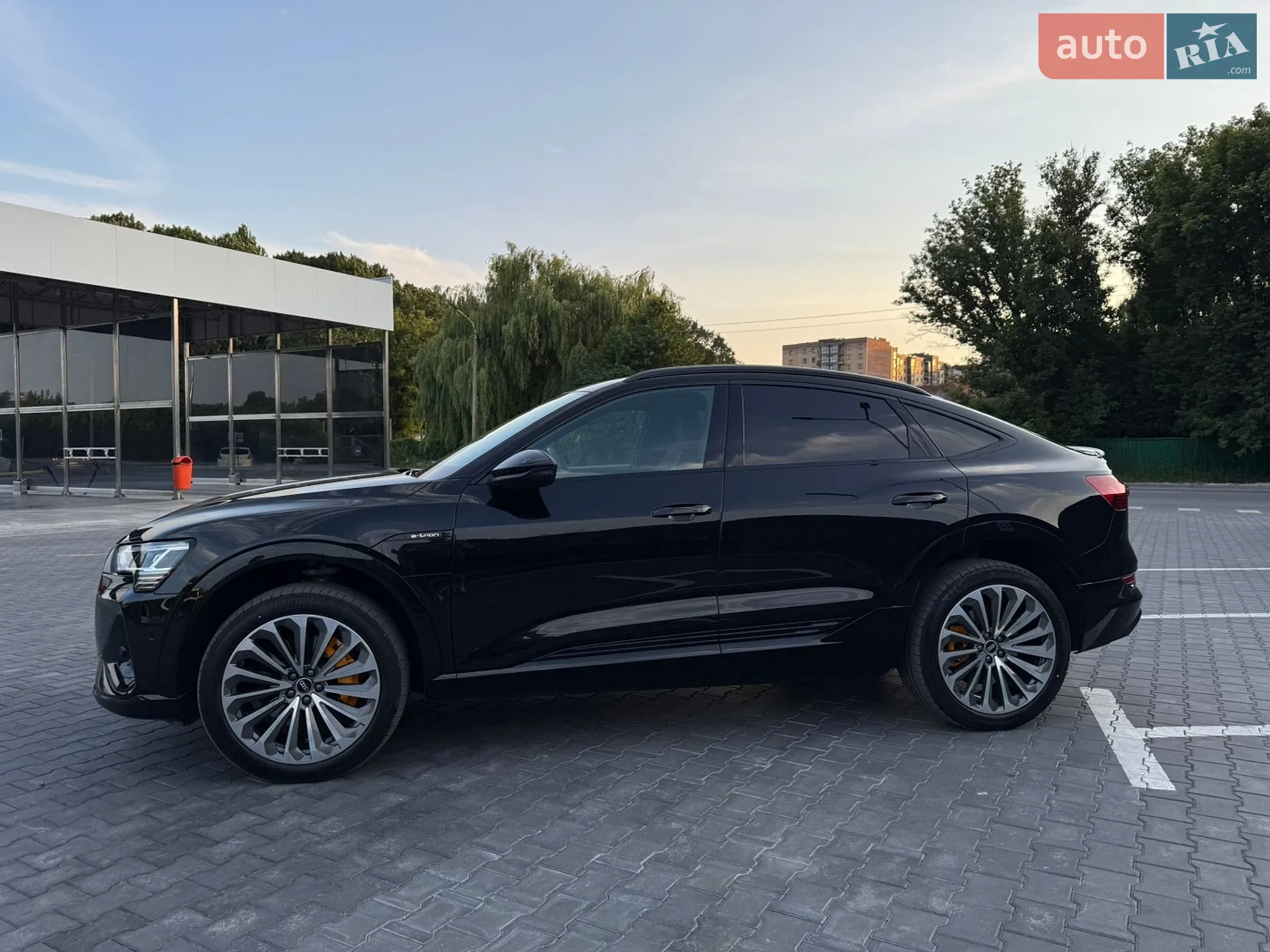 2020 Audi e-tron Sportback - мініатюра 13