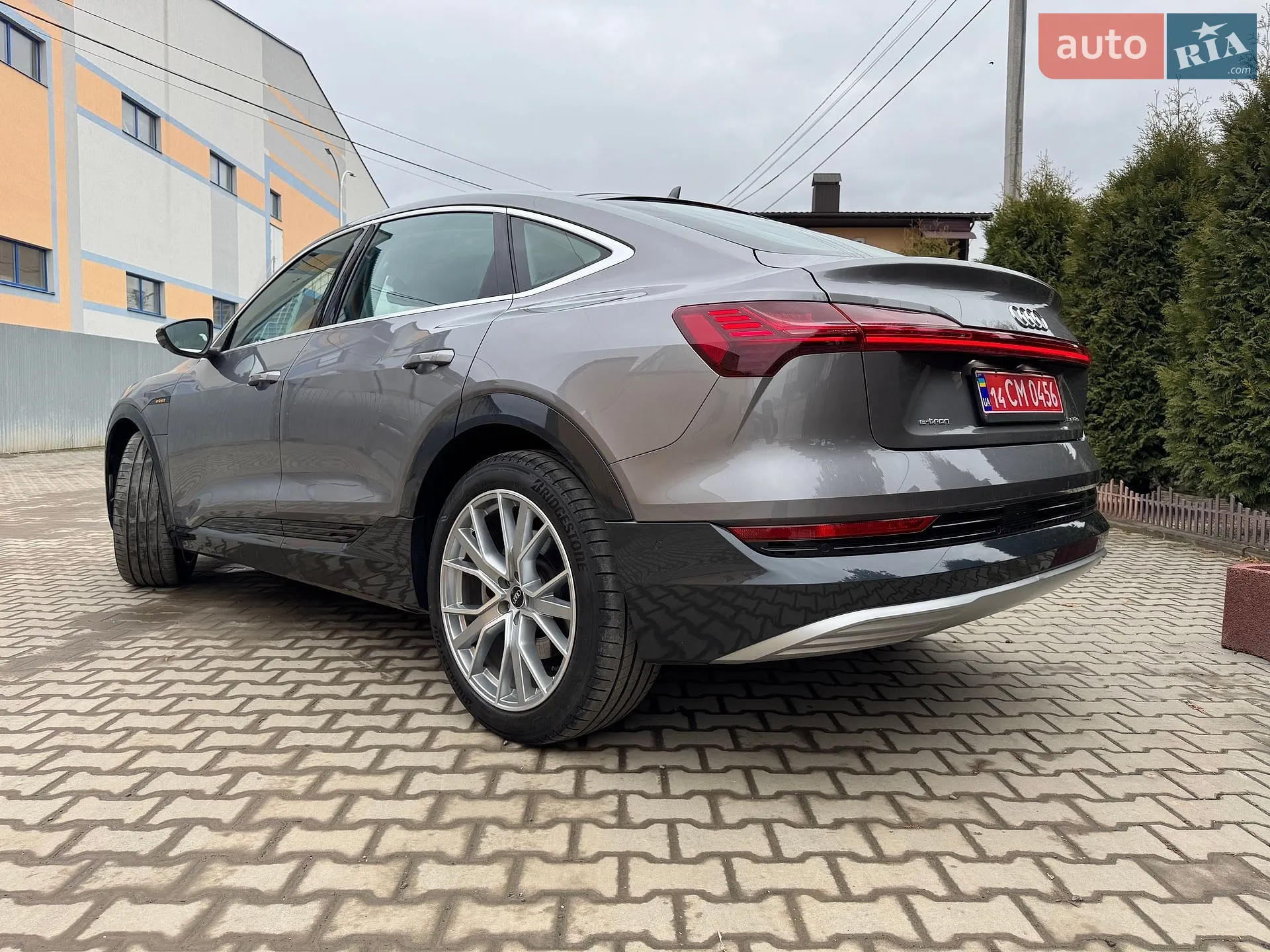2022 Audi e-tron Sportback - мініатюра 4